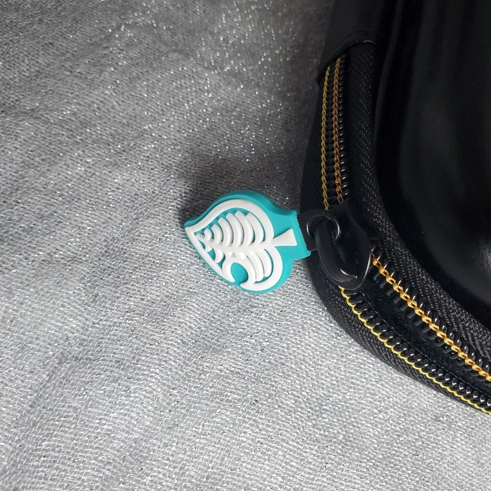 Nintendo Switch Animal Crossing Hard Shell Deluxe Carrying Case‎ Traveler